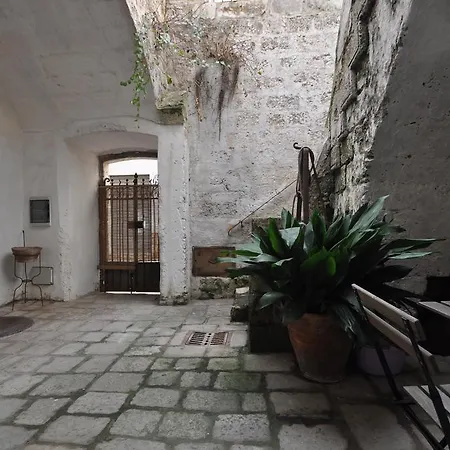 Corte Dei Tolomei